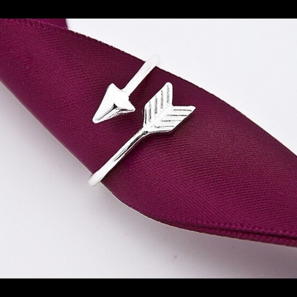 Cupid Lovers Silver Ring - Picture 2 of 4